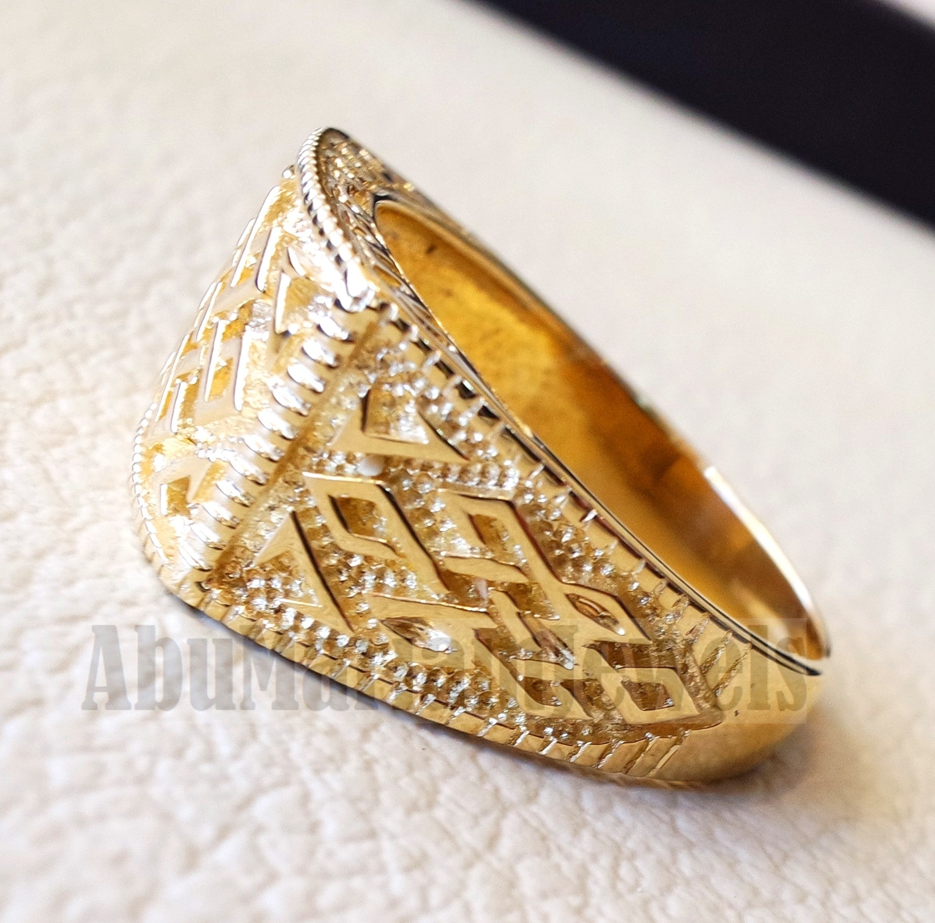 Celtic knot 18k yellow gold men ring  all sizes signet style fine jewelry fast shipping heavy man ring