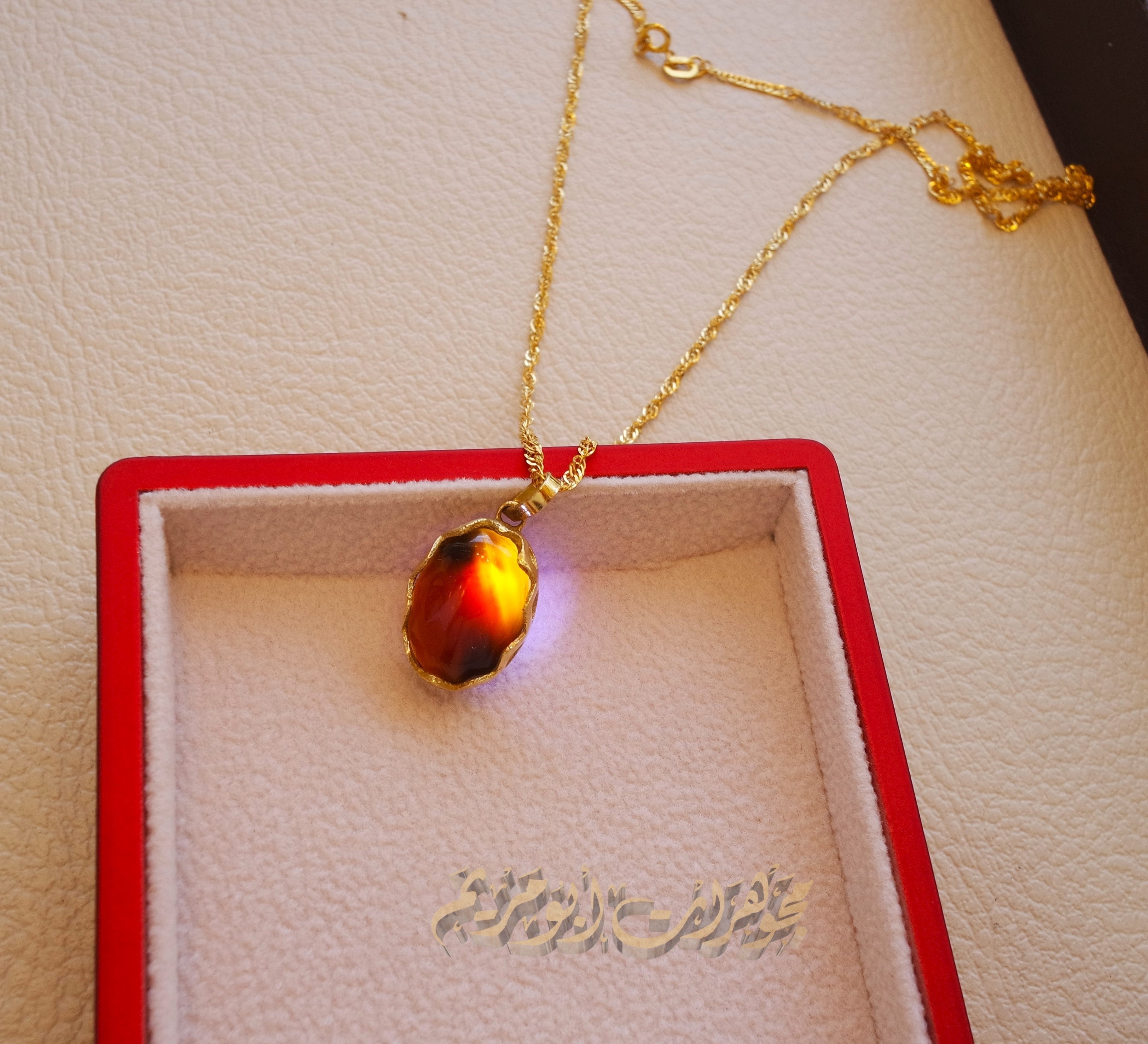 18K Gold Chain and pendant with Agate brownish red Aqeeq carnelian natural stone , disco chain fine jewelry .
