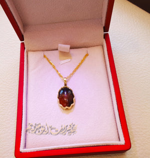 18K Gold Chain and pendant with Agate brownish red Aqeeq carnelian natural stone , disco chain fine jewelry .