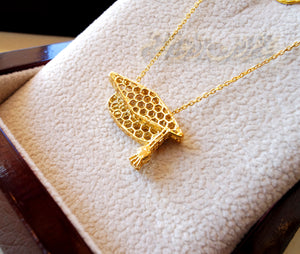 Honeycomb graduate hat cap graduation gift 3d 18K yellow gold necklace pendant and chain fine jewelry full insured shipping
