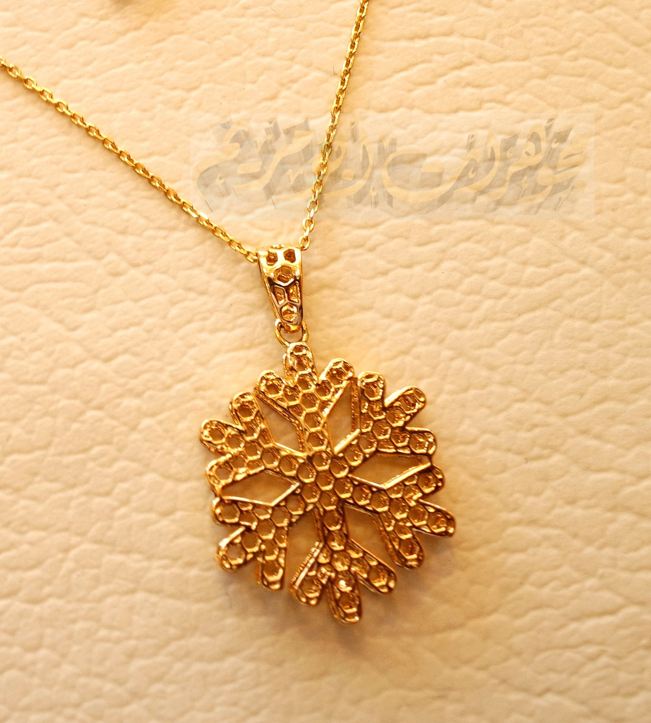 Honeycomb snowflake 3d 18K yellow gold necklace pendant and chain gift fine jewelry full insured shipping