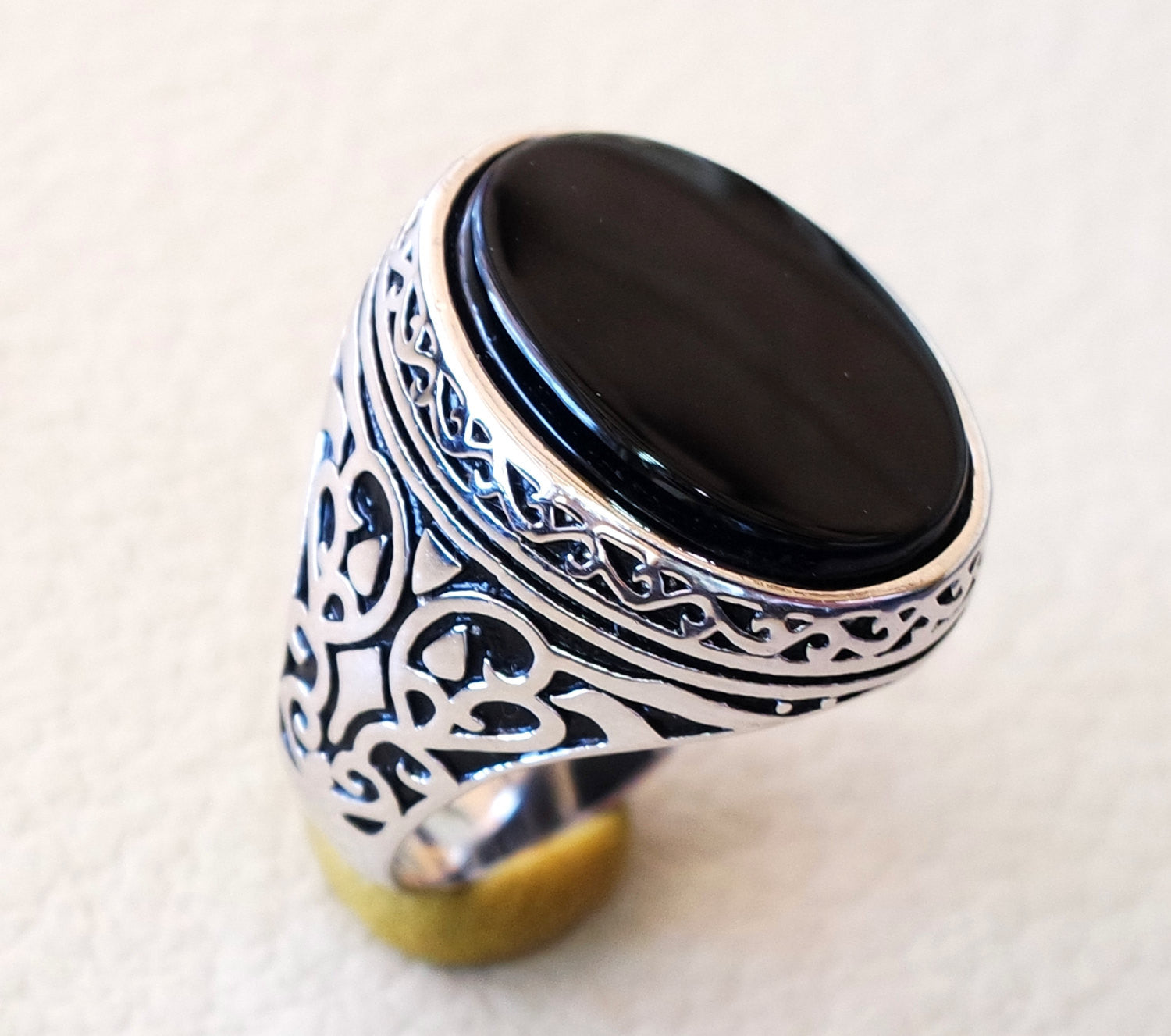 Aqeeq naturel Agate Onyx semi précieux Pierre ovale noir plat GEM homme anneau argent sterling arabe moyen oriental Turquie rapide style expédition