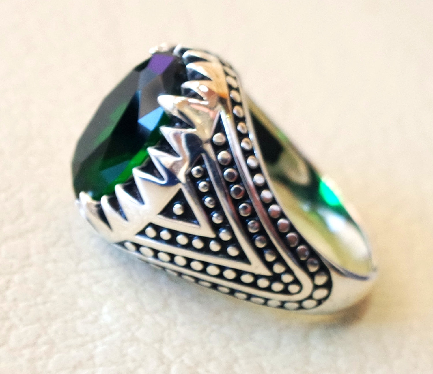 deep vivid fancy emerald green synthetic corundum oval stone high quality stone sterling silver 925 men ring all sizes jewelry