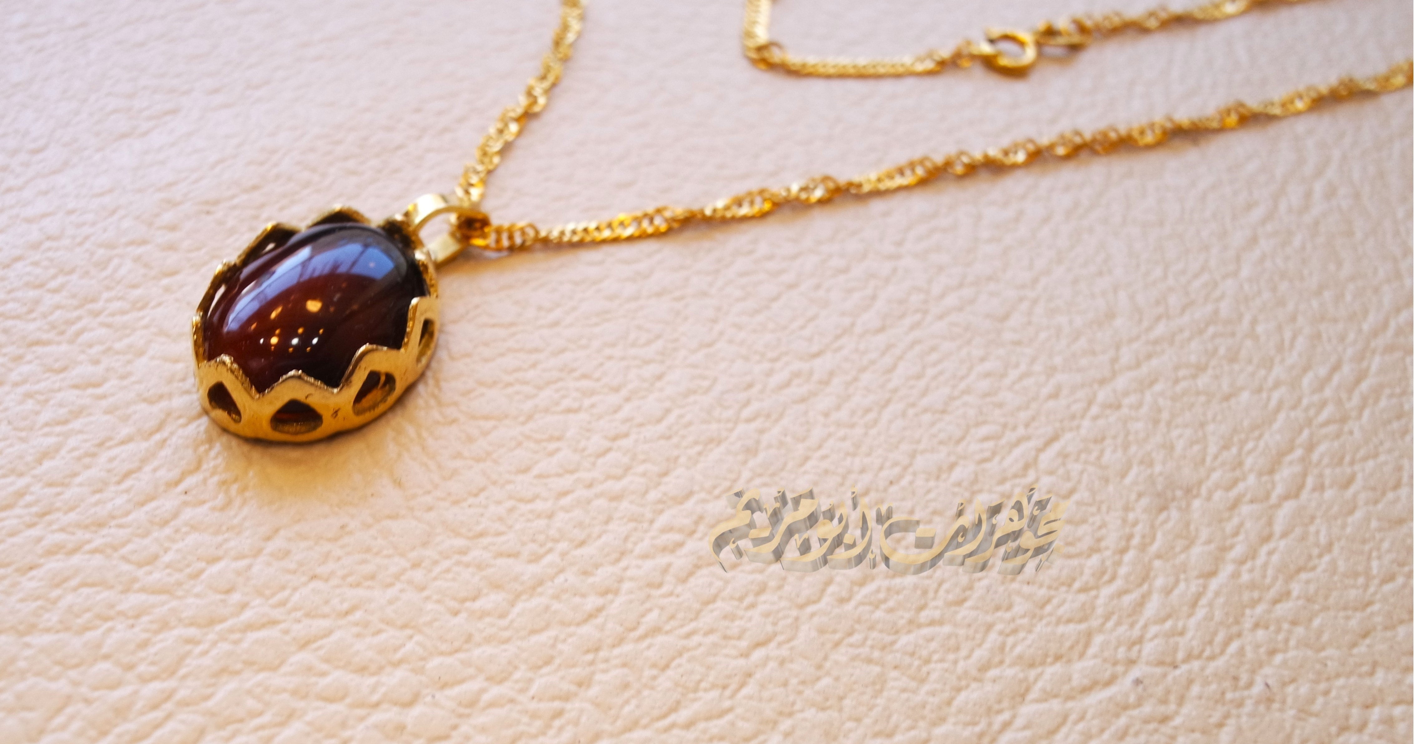 18K Gold Chain and pendant with Agate brownish red Aqeeq carnelian natural stone , disco chain fine jewelry .