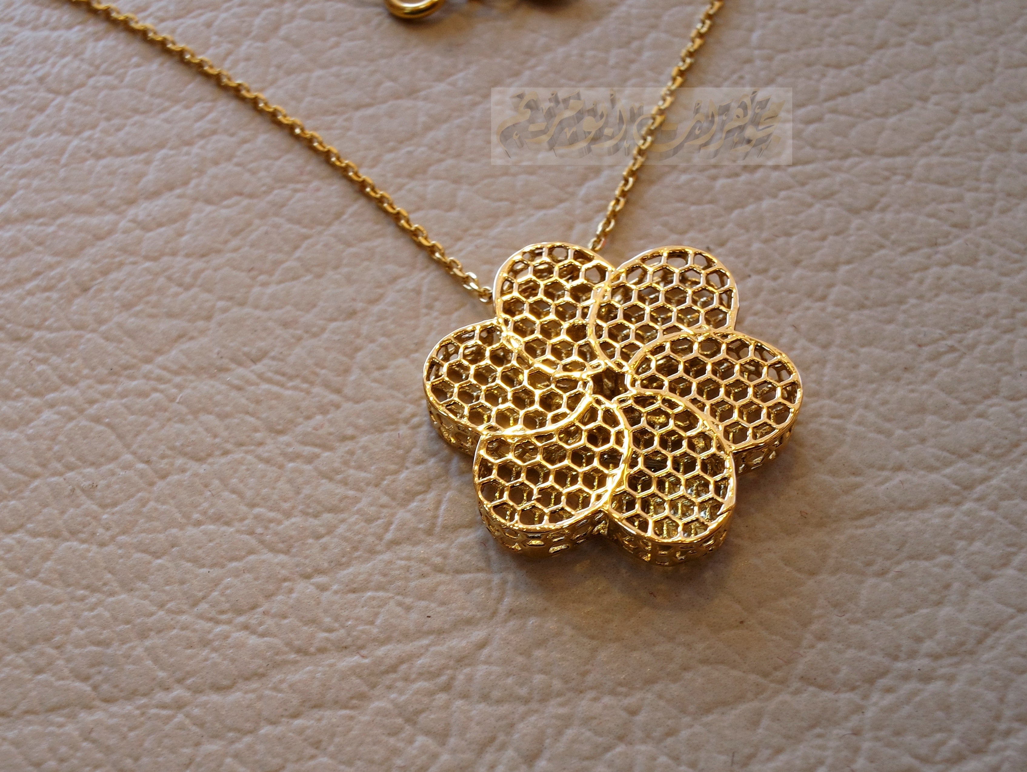 Honeycomb flower 3d 18K yellow gold necklace pendant and chain gift fine jewelry full insured shipping