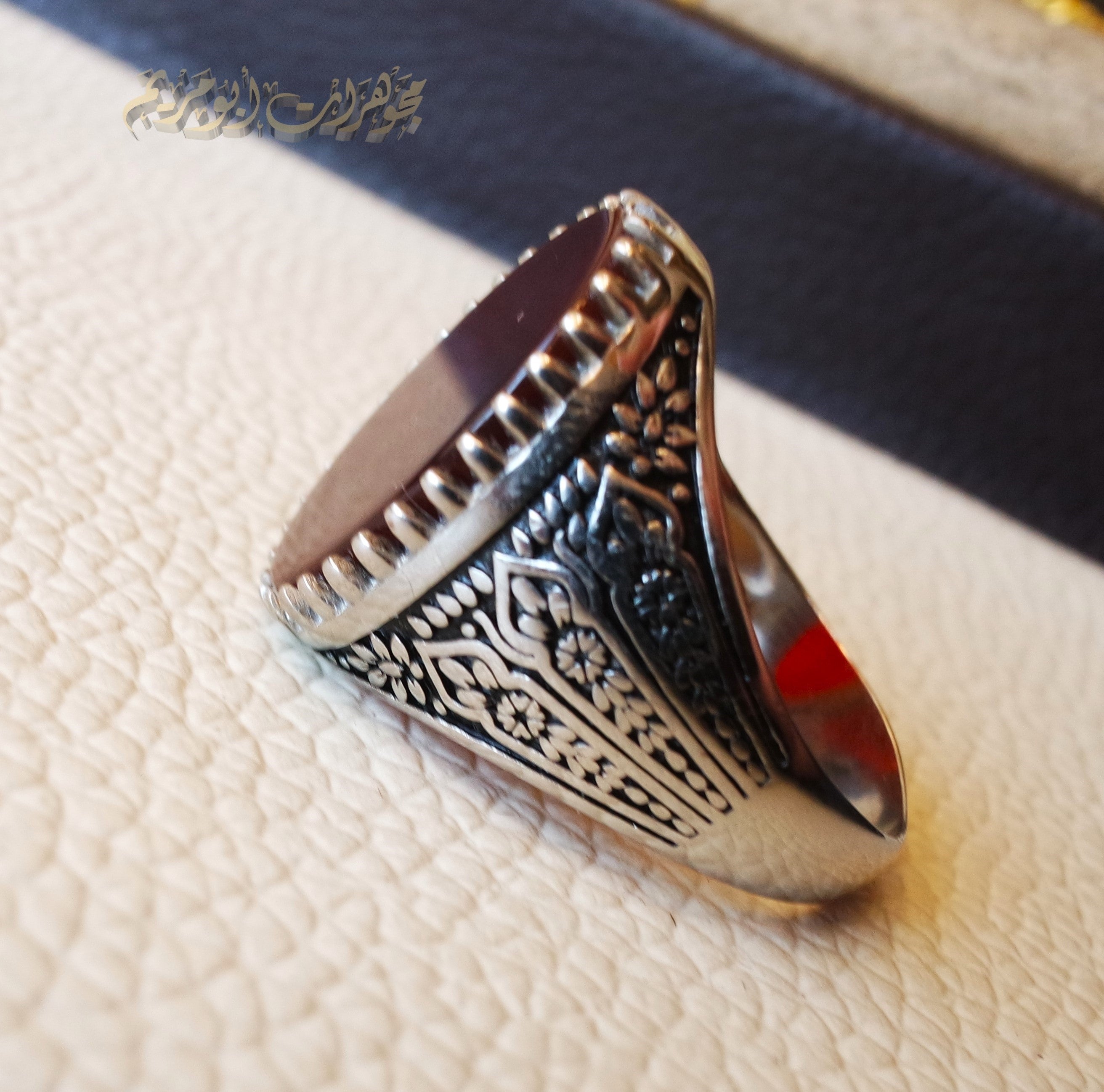 Striped aqeeq natural liver agate carnelian stone oval red flat gem man ring sterling silver Arabic middle eastern turkey style