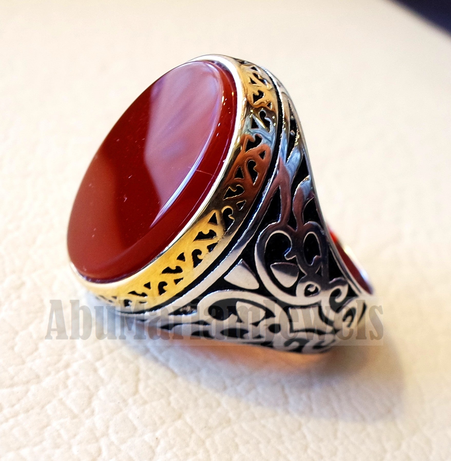 aqeeq natural flat agate carnelian stone oval red cabochon gem man ring sterling silver and yellow plating frame arabic turkey style