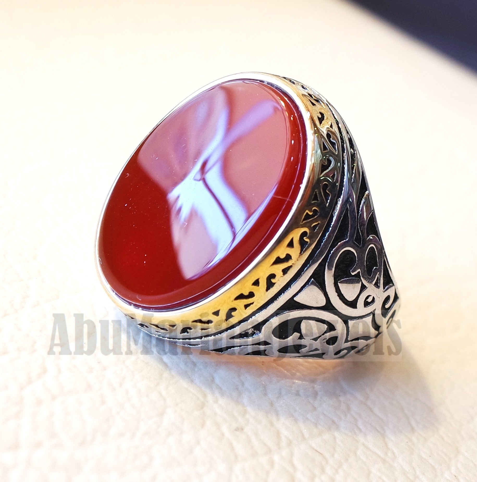 aqeeq natural flat agate carnelian stone oval red cabochon gem man ring sterling silver and yellow plating frame arabic turkey style