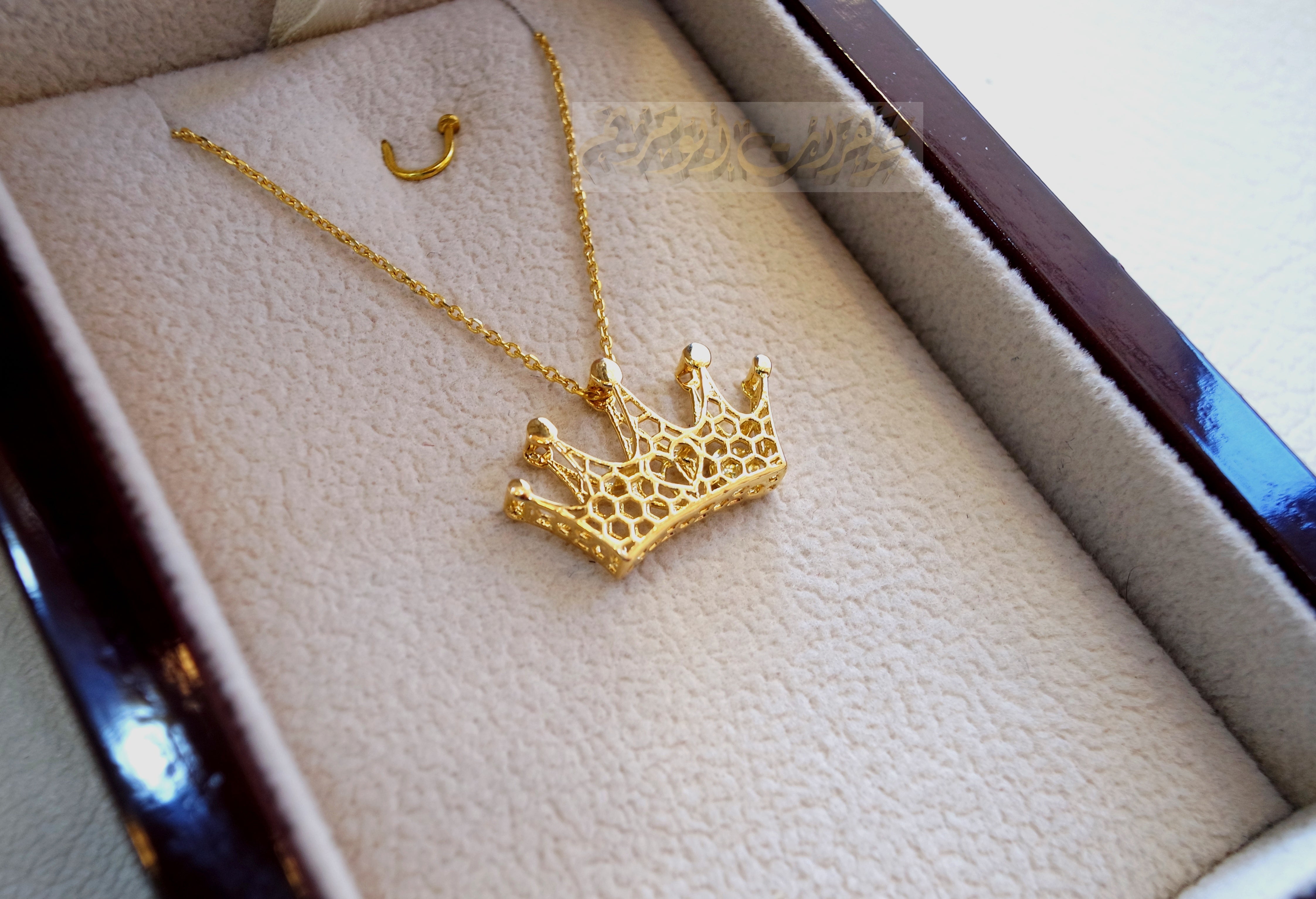 Honeycomb Cinderlla crown 3d 18K yellow gold necklace pendant and chain gift fine jewelry full insured shipping