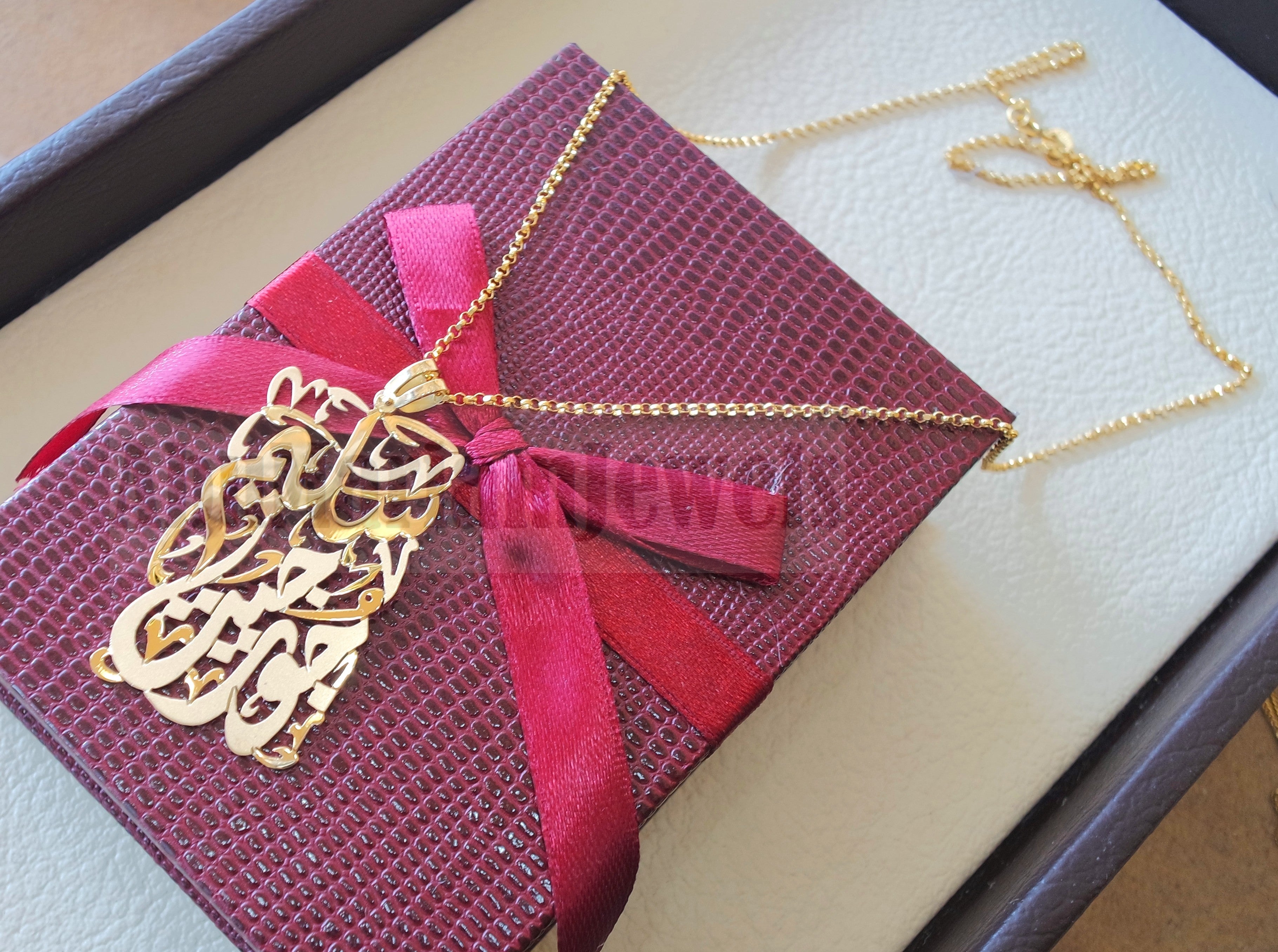 personalized customized 2 names 18 k gold arabic calligraphy pendant with chain pear , round rectangular or any shape fine jewelry S2-002