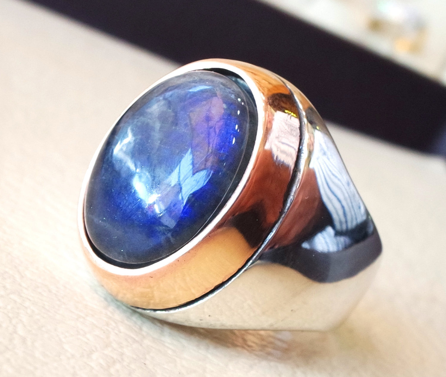 flashy dark blue labradorite natural stone men sterling silver 925 ring oval cabochon semi precious gem bronze frame style all sizes jewelry