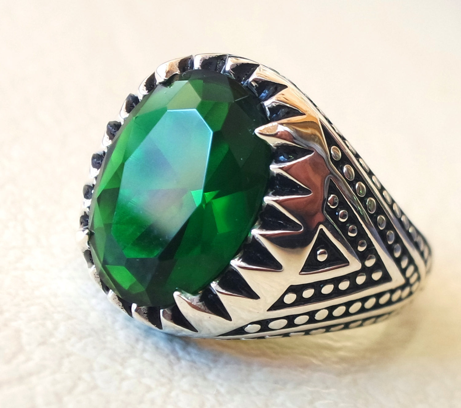 deep vivid fancy emerald green synthetic corundum oval stone high quality stone sterling silver 925 men ring all sizes jewelry