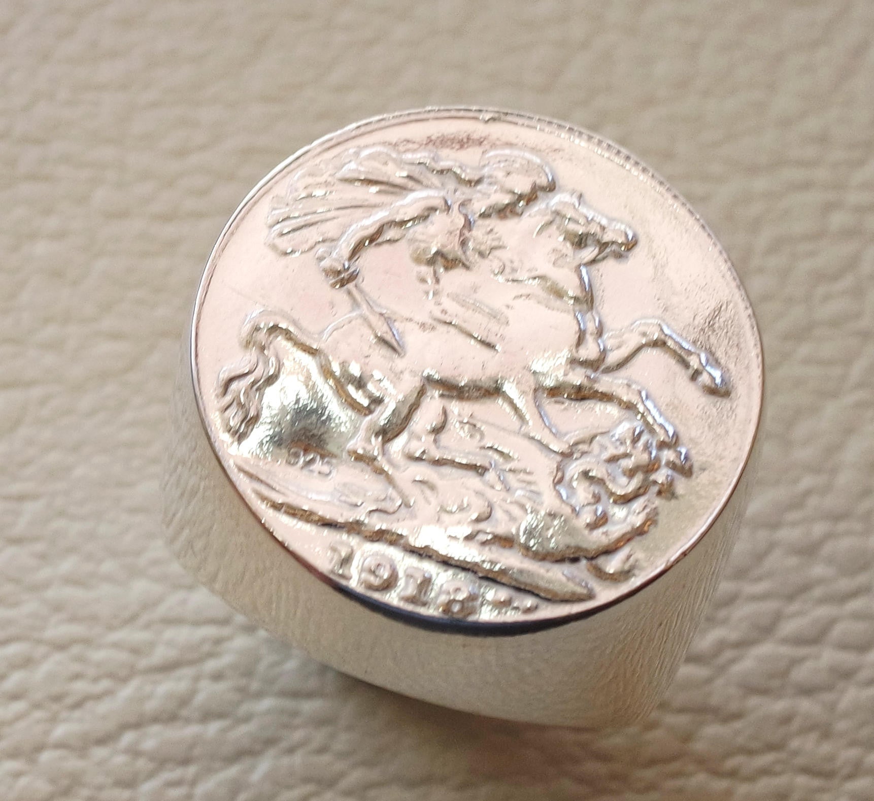 English silver coin heavy man ring round sterling silver 925 historical British replica full coin size close back huge all sizes jewelry