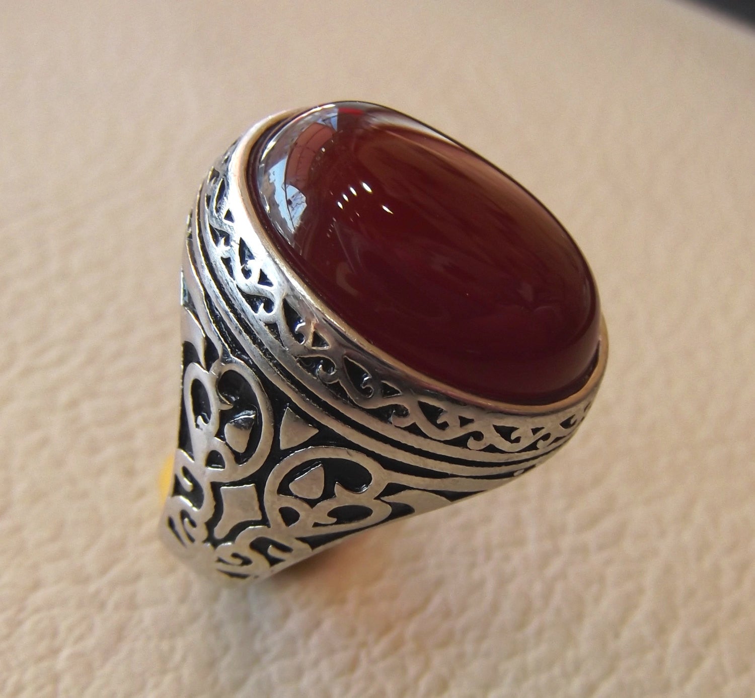 aqeeq natural liver agate carnelian semi precious stone oval red cabochon gem man ring sterling silver arabic middle eastern turkey style
